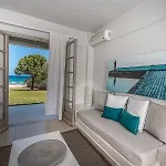 The Bay & 5*