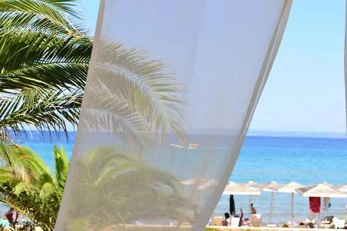 The Bay & Hotell 5*