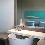The Bay & 5* Vasilikí