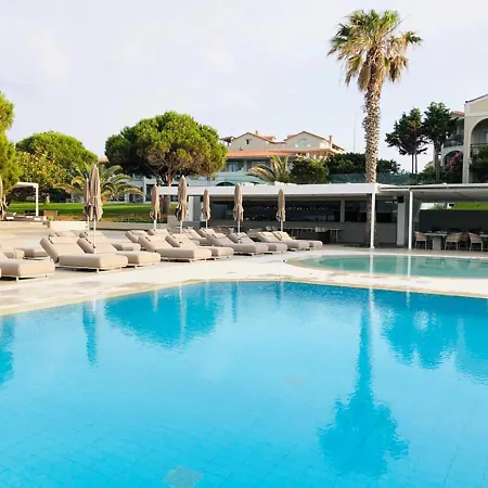 The Bay & ホテル Vasilikí