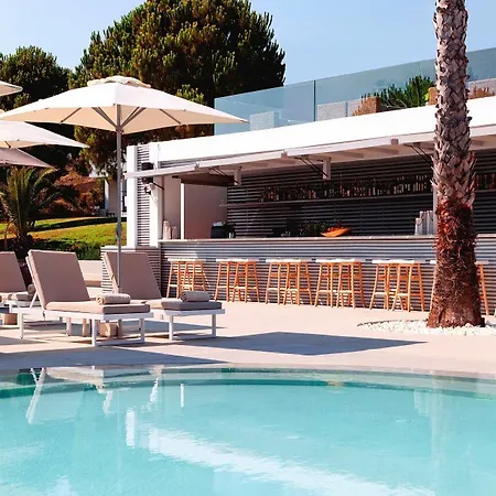 The Bay & ホテル Vasilikí